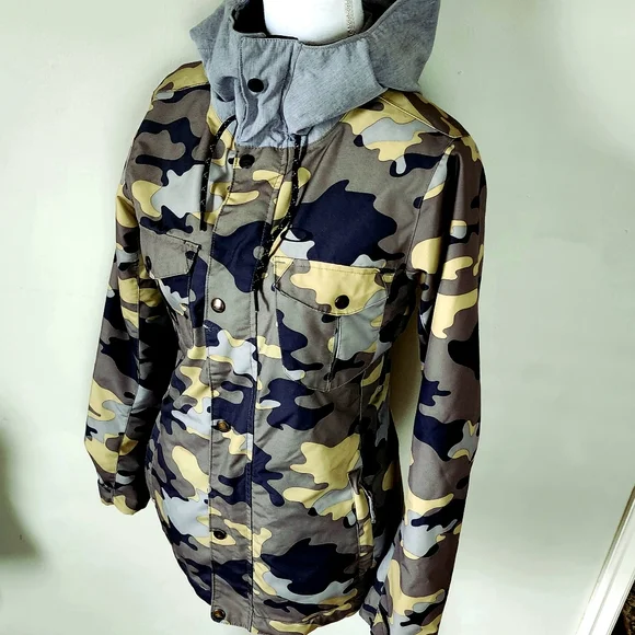 OAKLEY Green Camo Snowboard Jacket XS (EUC) - Picture 14 of 14